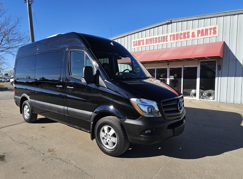 2016 Mercedes-Benz Sprinter Passenger Van Base's photo