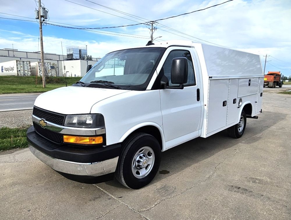2023 Chevrolet Express 3500 139" WB's photo