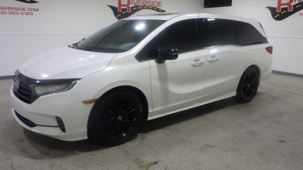 2024 Honda Odyssey SPORT's photo