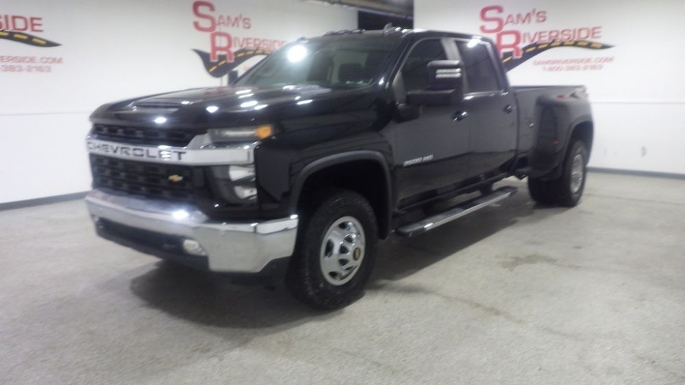 2020 Chevrolet Silverado HD LT 4WD Crew Cab Long Box DRW's photo