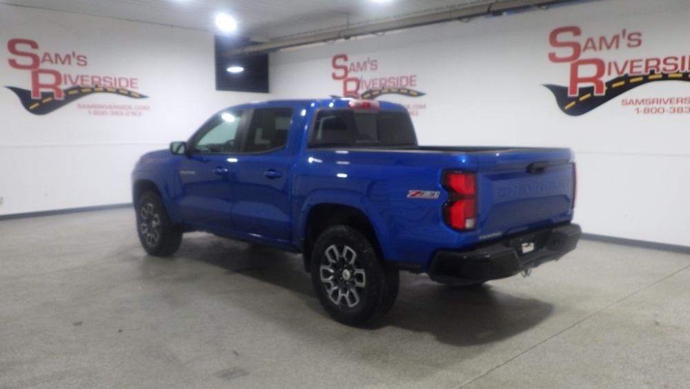 2023 Chevrolet Colorado Z71 - Photo 2