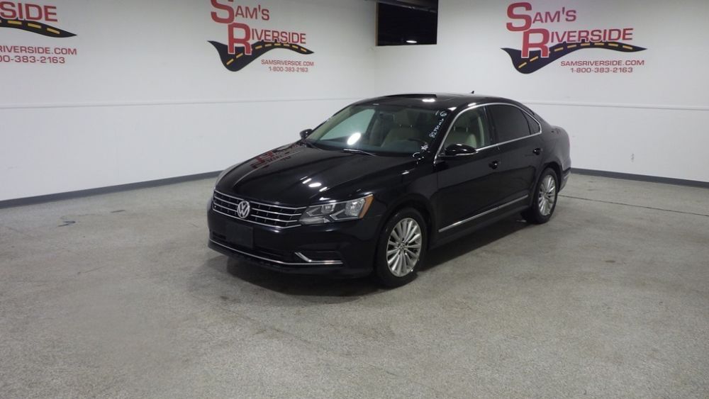 2016 Volkswagen Passat SE