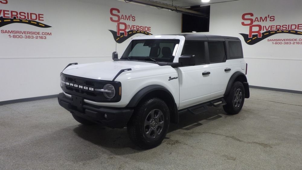 2023 Ford Bronco 4-Door Big Bend's photo