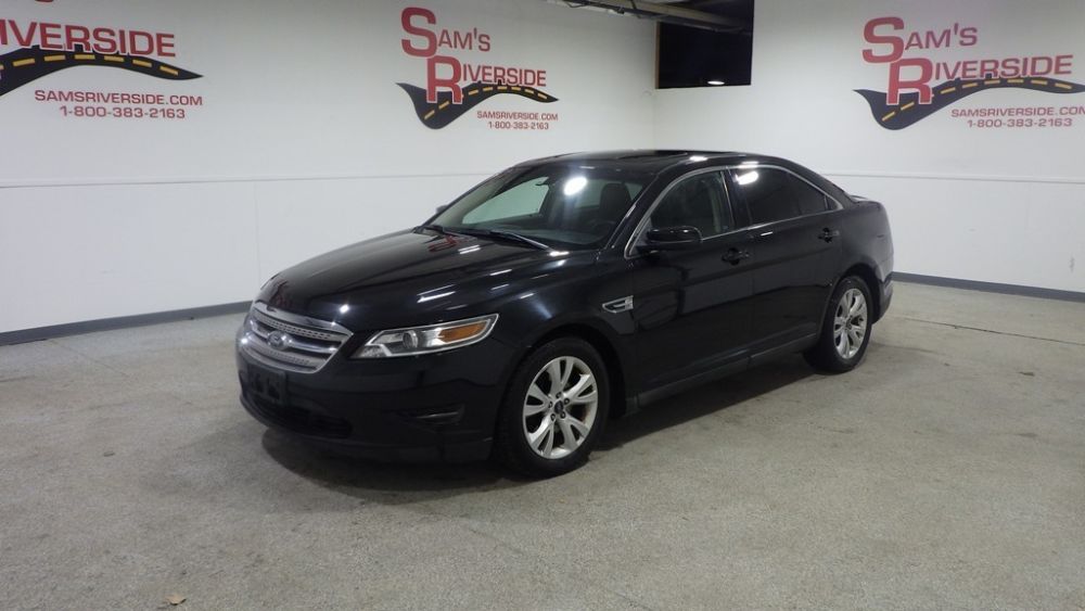 2011 Ford Taurus SEL's photo