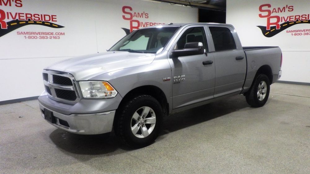 2019 RAM 1500 Classic Tradesman 4x4 Crew Cab 5'7's photo