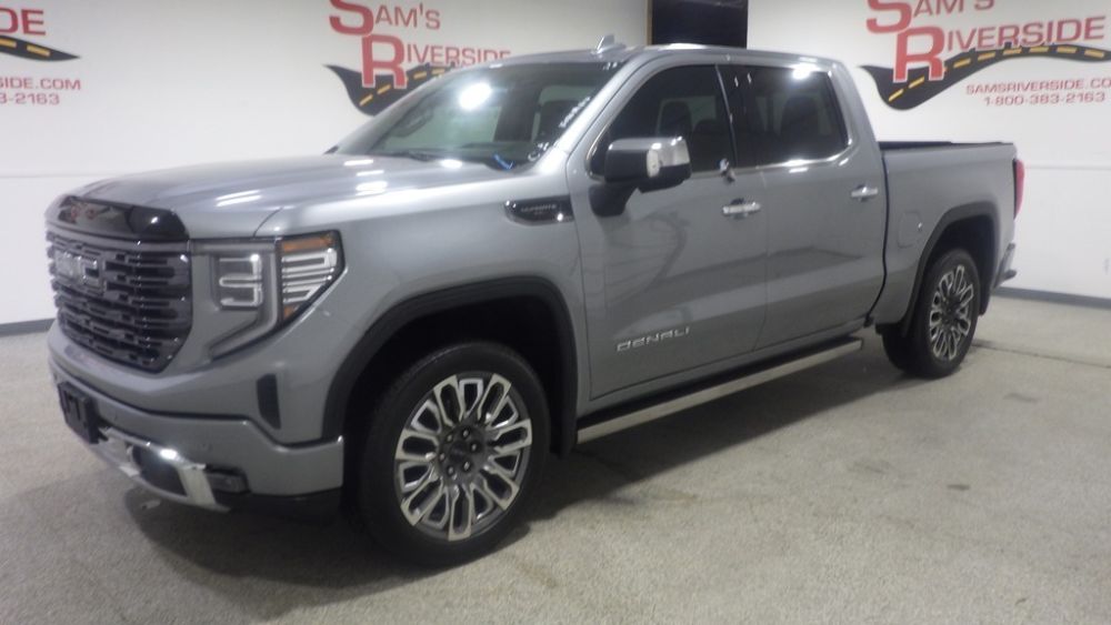 2025 GMC Sierra 4WD Crew Cab Short Box Denali Ultimate's photo